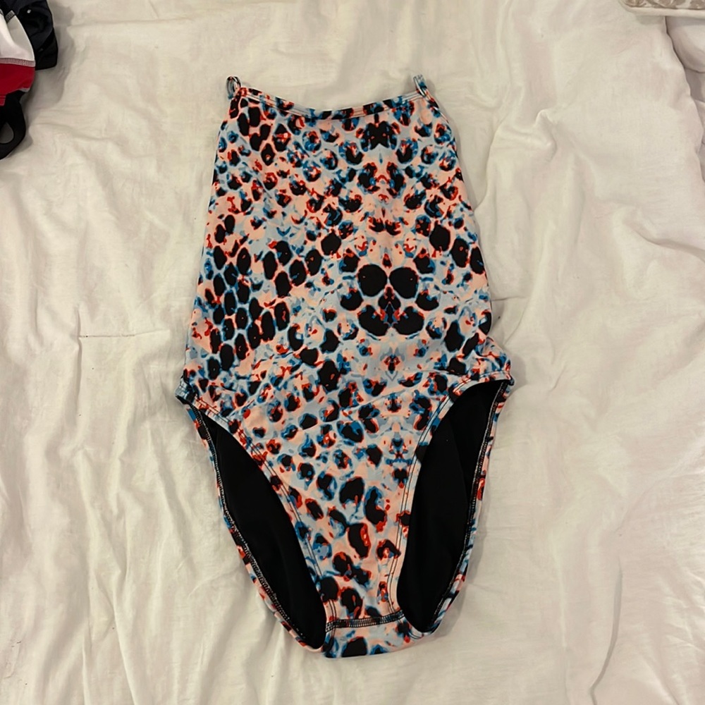 JOLYN ONE PIECE
